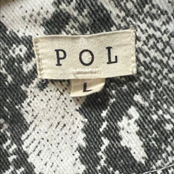 NWOT POL Snake Python Print Denim Jacket Distressed Button Front Pockets Large - Picture 9 of 12